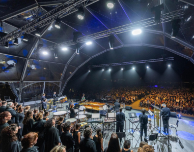 El Park Güell vibra con el Coro del Gran Teatre del Liceu