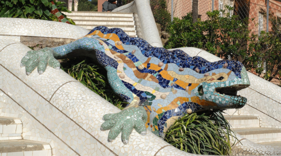 Finalitza la restitució de la mà dreta de la salamandra del Park Güell